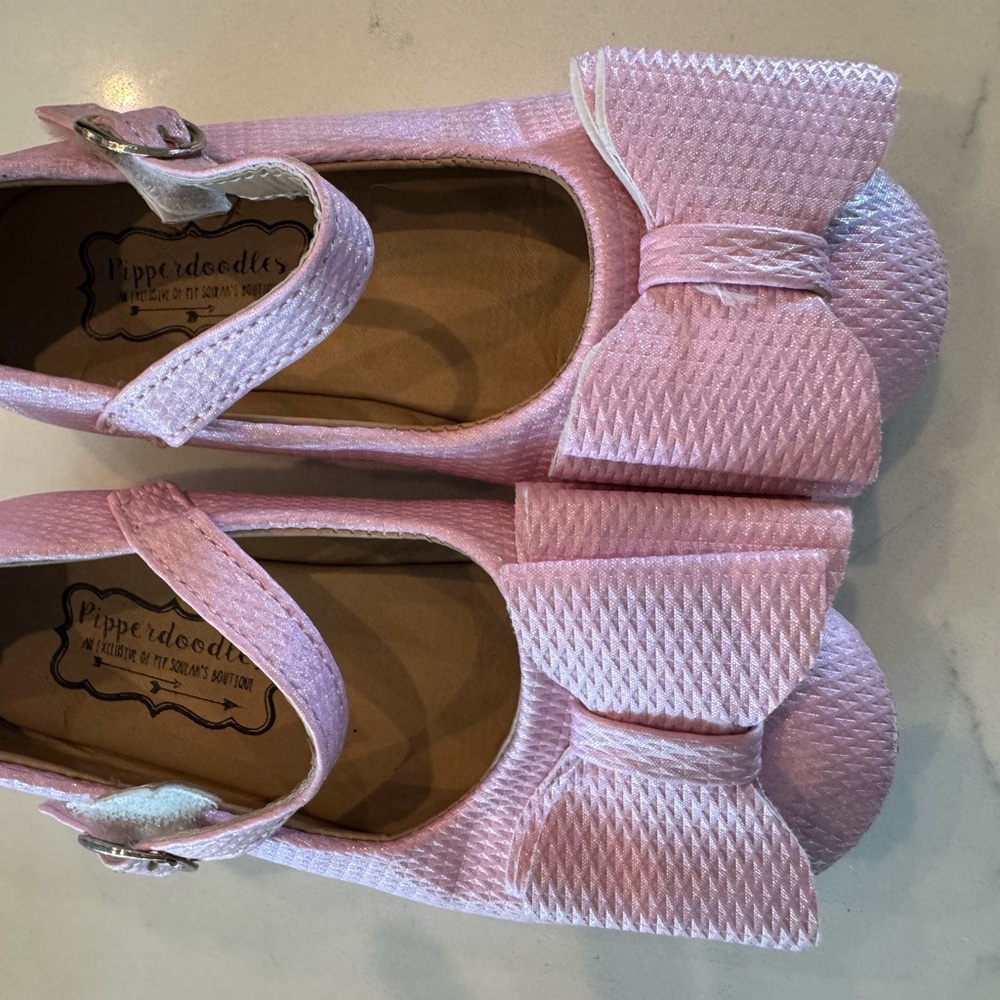 Pipperdoodles Pink Kids Dress Shoes with Bow